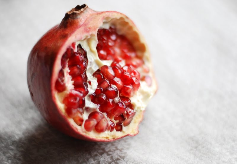 best foods to eat for breakfast to boost testosterone pomegranates